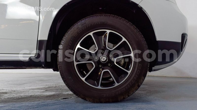 Big with watermark renault duster benin import dubai 8232