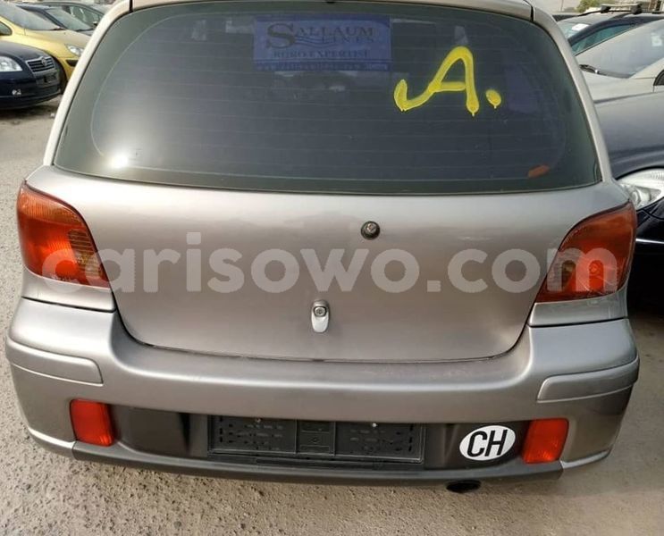 Big with watermark toyota yaris benin cotonou 8252