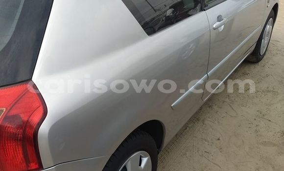 Acheter Occasion Voiture Toyota Corolla Gris à Cotonou, Benin Acheter Occasion Voiture Toyota Corolla Gris à Cotonou, Benin