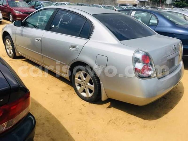 Big with watermark nissan altima benin cotonou 8258