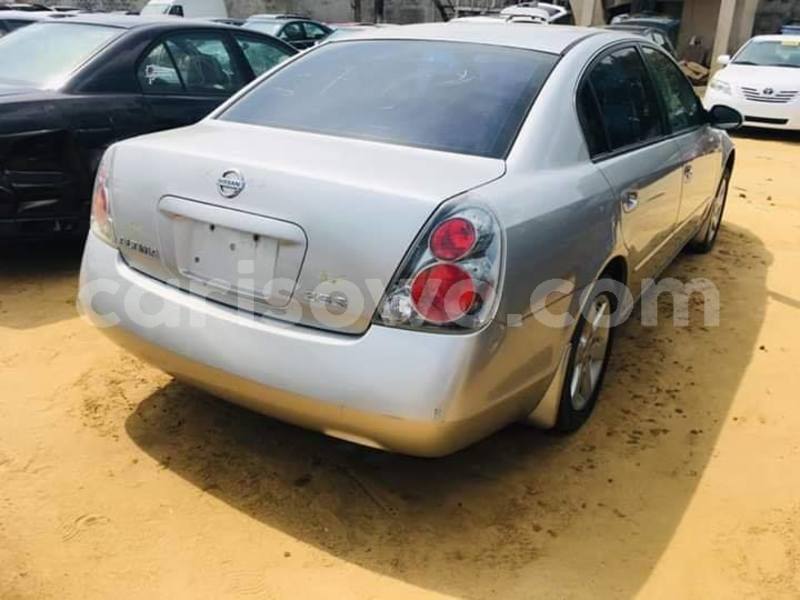 Big with watermark nissan altima benin cotonou 8258