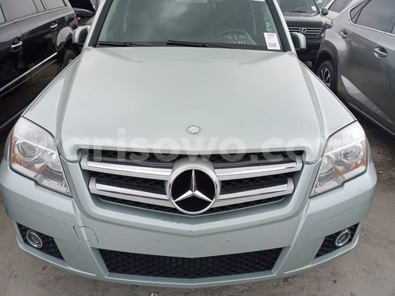 Big with watermark mercedes benz glk class benin cotonou 8259
