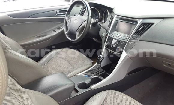 Acheter Occasion Voiture Hyundai Sonata Gris à Cotonou, Benin Acheter Occasion Voiture Hyundai Sonata Gris à Cotonou, Benin