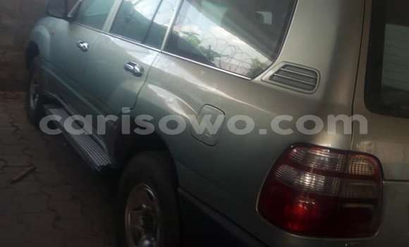Acheter Occasion Voiture Toyota Land Cruiser Gris à Cotonou, Benin Acheter Occasion Voiture Toyota Land Cruiser Gris à Cotonou, Benin