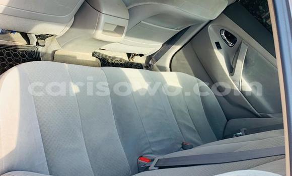 Ra Àlòkù Toyota Camry funfun Ọkọ̀ in Cotonou ni Benin Ra Àlòkù Toyota Camry funfun Ọkọ̀ in Cotonou ni Benin