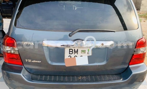 Buy Used Toyota Highlander Blue Car in Cotonou in Benign Buy Used Toyota Highlander Blue Car in Cotonou in Benign