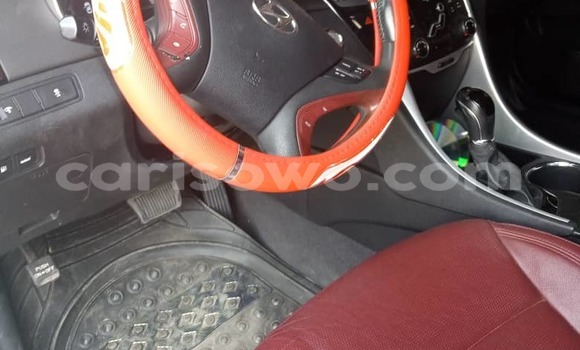 Ra Tuntun Hyundai Sonata funfun Ọkọ̀ in Cotonou ni Benin Ra Tuntun Hyundai Sonata funfun Ọkọ̀ in Cotonou ni Benin