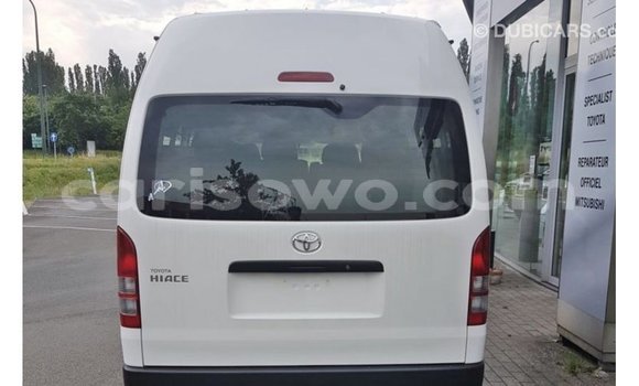 Sayi Imported Toyota Hiace White Mota in Import - Dubai a Benin Sayi Imported Toyota Hiace White Mota in Import - Dubai a Benin