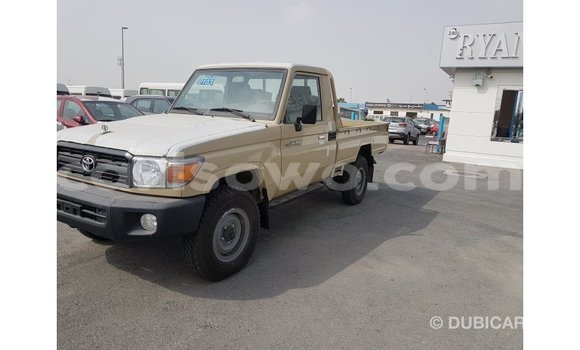 Ra Imported Toyota Land Cruiser Alagara Ọkọ̀ in Import - Dubai ni Benin Ra Imported Toyota Land Cruiser Alagara Ọkọ̀ in Import - Dubai ni Benin