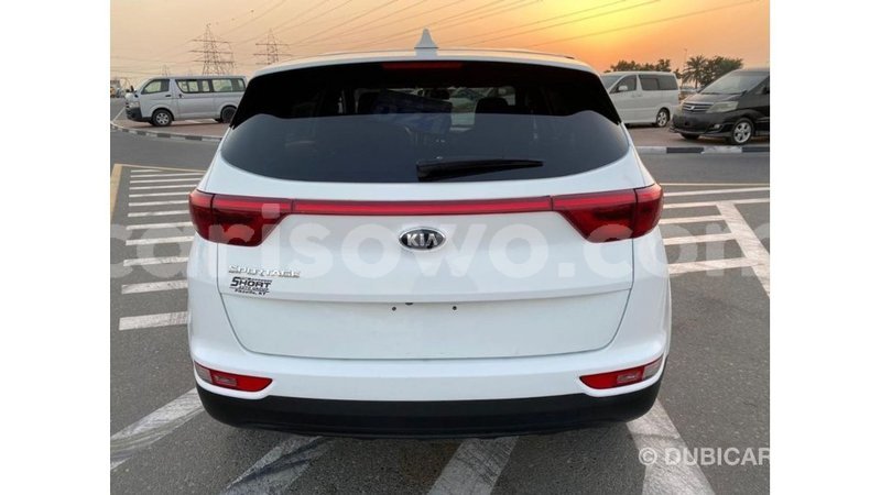 Big with watermark kia sportage benin import dubai 8288