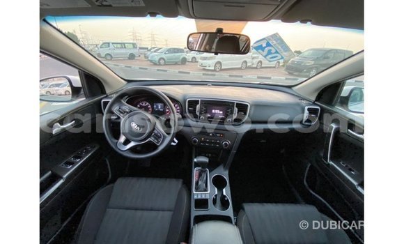 Acheter Import Voiture Kia Sportage Blanc à Import - Dubai, Benin Acheter Import Voiture Kia Sportage Blanc à Import - Dubai, Benin