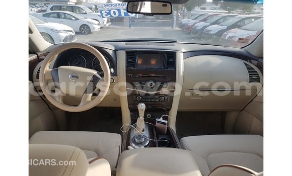 Ra Imported Nissan Patrol funfun Ọkọ̀ in Import - Dubai ni Benin Ra Imported Nissan Patrol funfun Ọkọ̀ in Import - Dubai ni Benin
