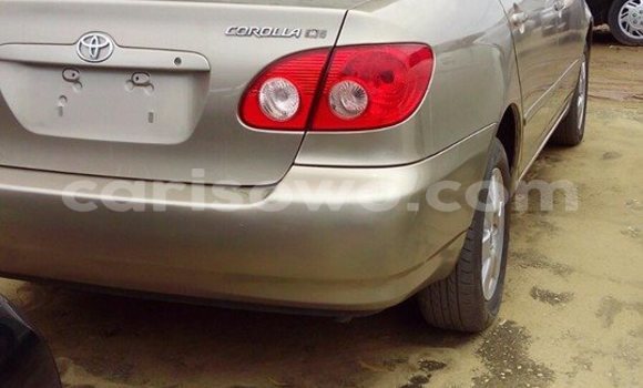 Sayi Na hannu Toyota Corolla Brown Mota in Cotonou a Benin Sayi Na hannu Toyota Corolla Brown Mota in Cotonou a Benin