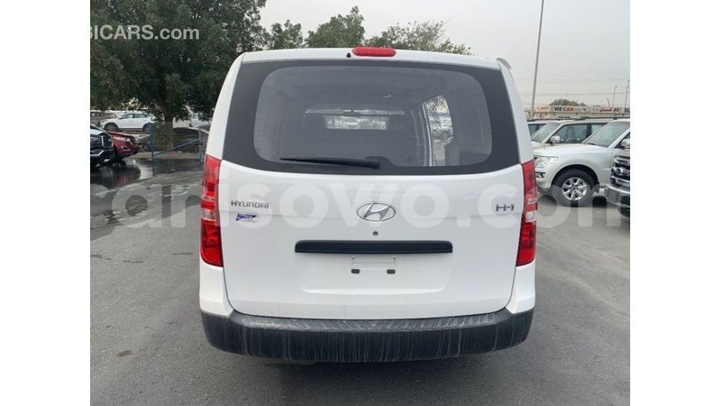 Big with watermark hyundai cargo benin import dubai 8312