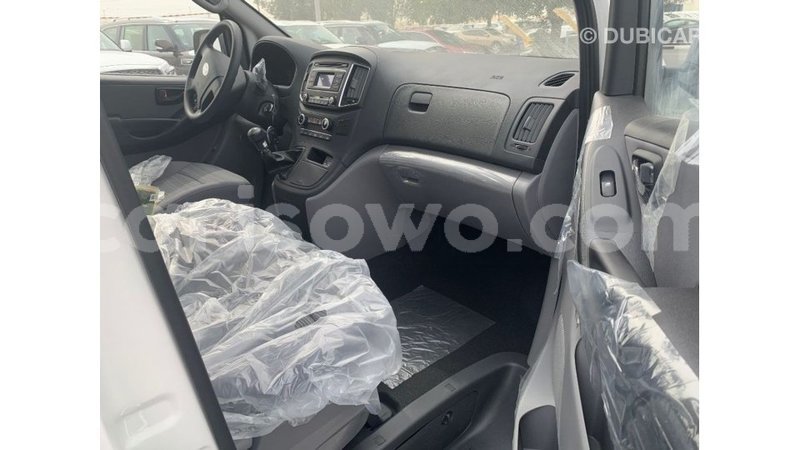 Big with watermark hyundai cargo benin import dubai 8312