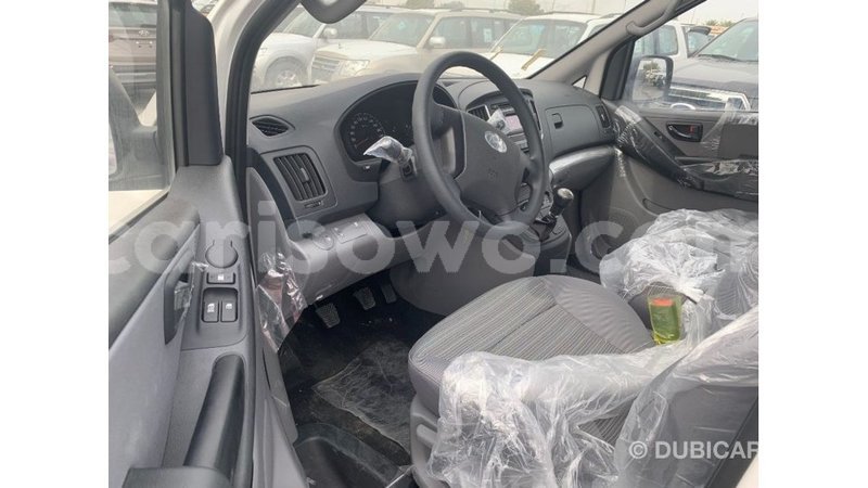 Big with watermark hyundai cargo benin import dubai 8312