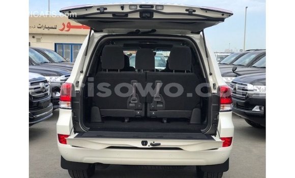 Buy Import Toyota Land Cruiser White Car in Import - Dubai in Benign Buy Import Toyota Land Cruiser White Car in Import - Dubai in Benign
