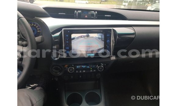 Sayi Imported Toyota Hilux Sauran Mota in Import - Dubai a Benin Sayi Imported Toyota Hilux Sauran Mota in Import - Dubai a Benin