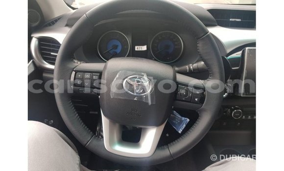 Sayi Imported Toyota Hilux Sauran Mota in Import - Dubai a Benin Sayi Imported Toyota Hilux Sauran Mota in Import - Dubai a Benin