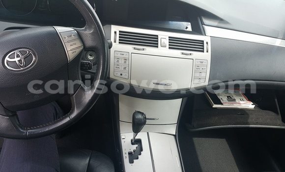 Sayi Na hannu Toyota Avalon Azurfa Mota in Cotonou a Benin Sayi Na hannu Toyota Avalon Azurfa Mota in Cotonou a Benin