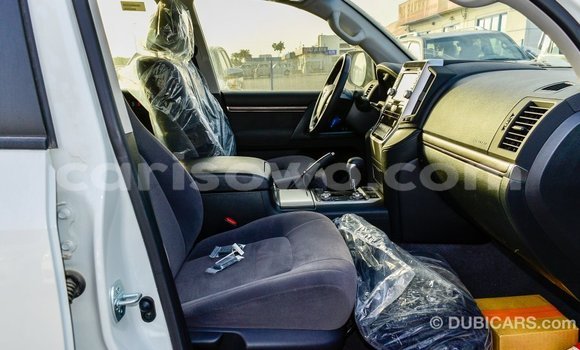 Buy Import Toyota Land Cruiser White Car in Import - Dubai in Benign Buy Import Toyota Land Cruiser White Car in Import - Dubai in Benign