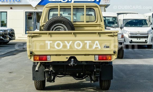 Buy Import Toyota Land Cruiser Beige Car in Import - Dubai in Benign Buy Import Toyota Land Cruiser Beige Car in Import - Dubai in Benign
