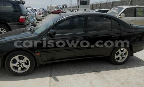 Sayi Na hannu Toyota Avensis Black Mota in Cotonou a Benin Sayi Na hannu Toyota Avensis Black Mota in Cotonou a Benin