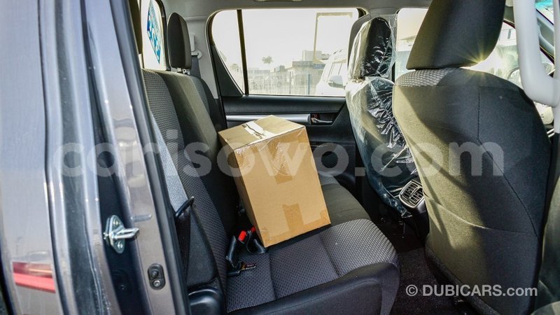 Big with watermark toyota hilux benin import dubai 8337