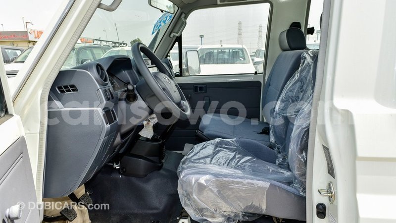 Big with watermark toyota land cruiser benin import dubai 8339