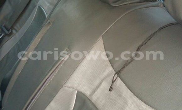 Sayi Na hannu Toyota Avensis Black Mota in Cotonou a Benin Sayi Na hannu Toyota Avensis Black Mota in Cotonou a Benin