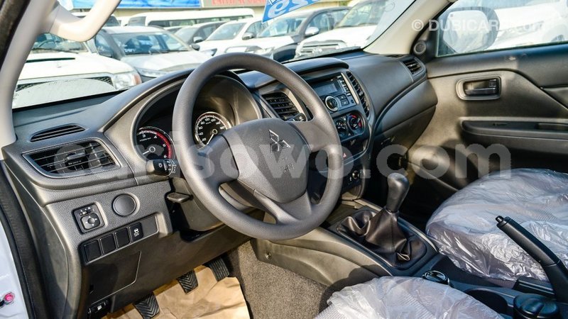 Big with watermark mitsubishi l200 benin import dubai 8344