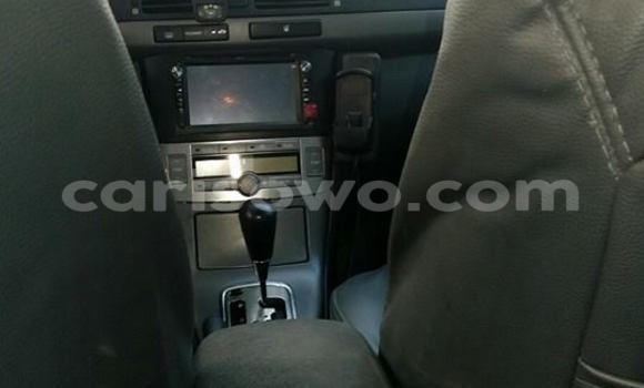 Sayi Na hannu Toyota Avensis Black Mota in Cotonou a Benin Sayi Na hannu Toyota Avensis Black Mota in Cotonou a Benin