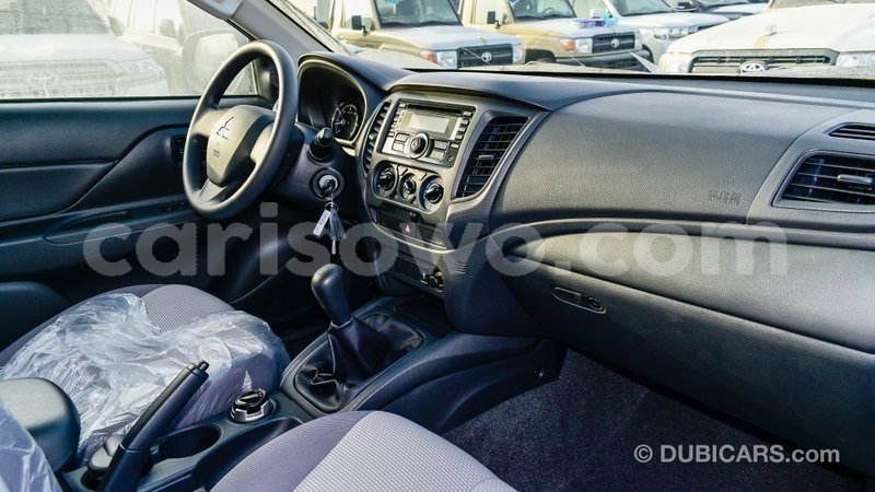 Big with watermark mitsubishi l200 benin import dubai 8344