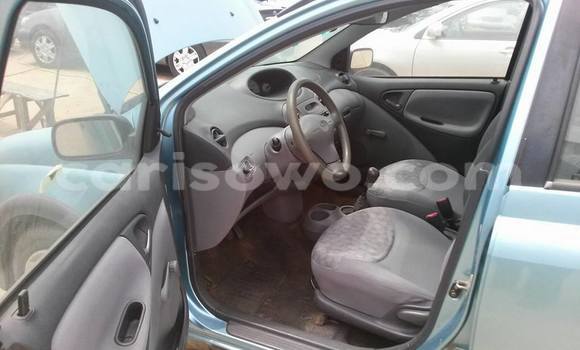 Sayi Na hannu Toyota Echo Blue Mota in Cotonou a Benin Sayi Na hannu Toyota Echo Blue Mota in Cotonou a Benin