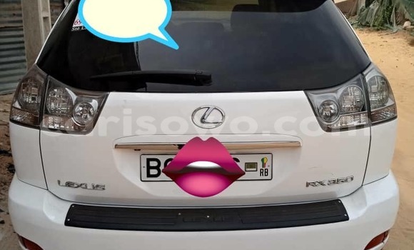 Ra Àlòkù Lexus RX 350 funfun Ọkọ̀ in Cotonou ni Benin Ra Àlòkù Lexus RX 350 funfun Ọkọ̀ in Cotonou ni Benin