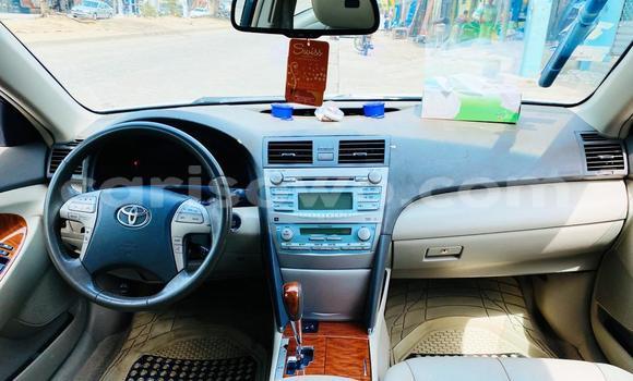 Sayi Na hannu Toyota Camry White Mota in Cotonou a Benin Sayi Na hannu Toyota Camry White Mota in Cotonou a Benin