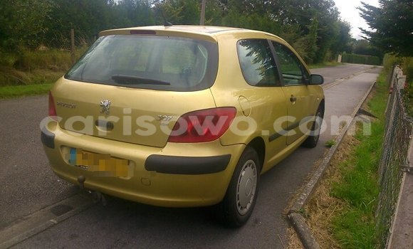 Buy Used Renault 19 Brown Car in Savalou in Benign Buy Used Renault 19 Brown Car in Savalou in Benign