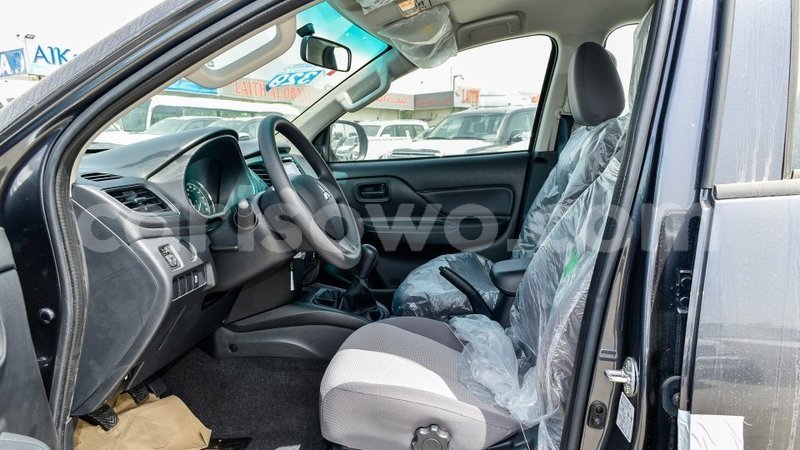 Big with watermark mitsubishi l200 benin import dubai 8376