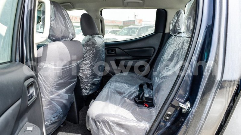 Big with watermark mitsubishi l200 benin import dubai 8376