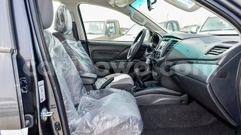 Big with watermark mitsubishi l200 benin import dubai 8376