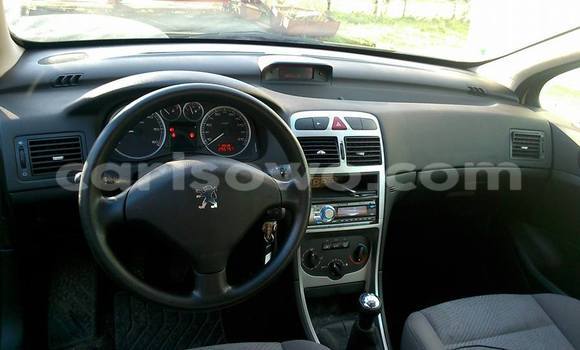 Sayi Na hannu Renault 19 Brown Mota in Savalou a Benin