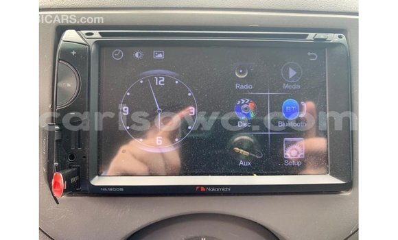 Acheter Import Voiture Nissan Sunny Blanc à Import - Dubai, Benin Acheter Import Voiture Nissan Sunny Blanc à Import - Dubai, Benin