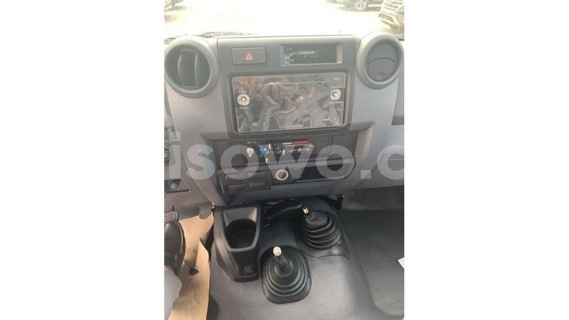 Big with watermark toyota land cruiser benin import dubai 8380