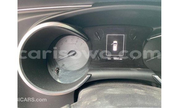 Acheter Import Voiture Toyota Sequoia Blanc à Import - Dubai, Benin Acheter Import Voiture Toyota Sequoia Blanc à Import - Dubai, Benin