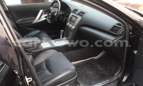 Ra Tuntun Toyota Camry Black Ọkọ̀ in Cotonou ni Benin Ra Tuntun Toyota Camry Black Ọkọ̀ in Cotonou ni Benin