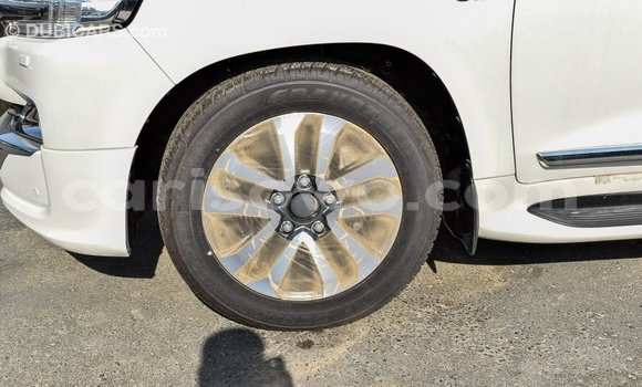 Buy Import Toyota Land Cruiser White Car in Import - Dubai in Benign Buy Import Toyota Land Cruiser White Car in Import - Dubai in Benign