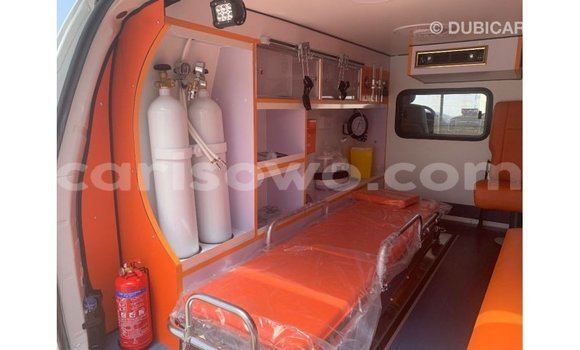 Ra Imported Hyundai Chorus funfun Ọkọ̀ akẹ́rù ńlá in Import - Dubai ni Benin Ra Imported Hyundai Chorus funfun Ọkọ̀ akẹ́rù ńlá in Import - Dubai ni Benin