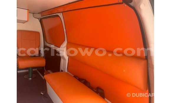Ra Imported Hyundai Chorus funfun Ọkọ̀ akẹ́rù ńlá in Import - Dubai ni Benin Ra Imported Hyundai Chorus funfun Ọkọ̀ akẹ́rù ńlá in Import - Dubai ni Benin