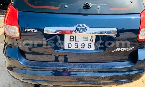 Ra Àlòkù Toyota Matrix Blue Ọkọ̀ in Cotonou ni Benin Ra Àlòkù Toyota Matrix Blue Ọkọ̀ in Cotonou ni Benin