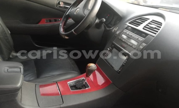 Ra Àlòkù Lexus ES Black Ọkọ̀ in Cotonou ni Benin Ra Àlòkù Lexus ES Black Ọkọ̀ in Cotonou ni Benin